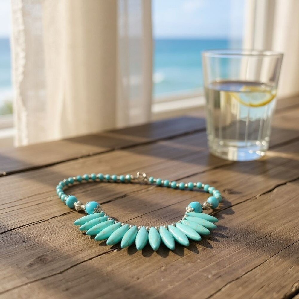 Turquoise Howlite Fan Necklace Southwestern Silvertone Handpainted Matrix 10"